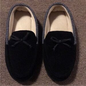 🔥5/$20🔥Used Unisex Black Moccasin Slippers